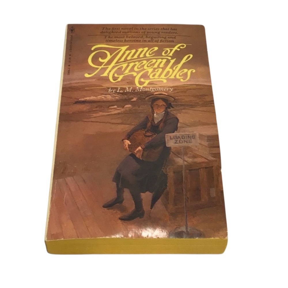 💚 Anne of Green Gables (Bantam Books, 1987)